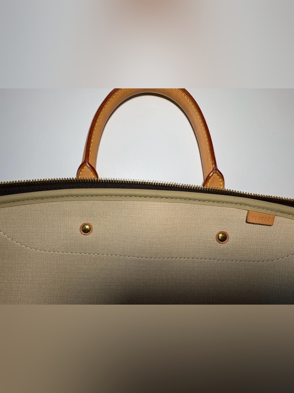 Vintage Louis Vuitton Monogram Alizé - Picture 7 of 16